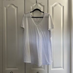 Torrid White Short Sleeve Tee